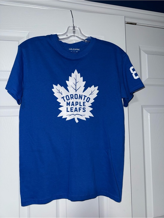 Gildan Other - Dildan Toronto Maple Leafs J.Battle Tshirt Size S